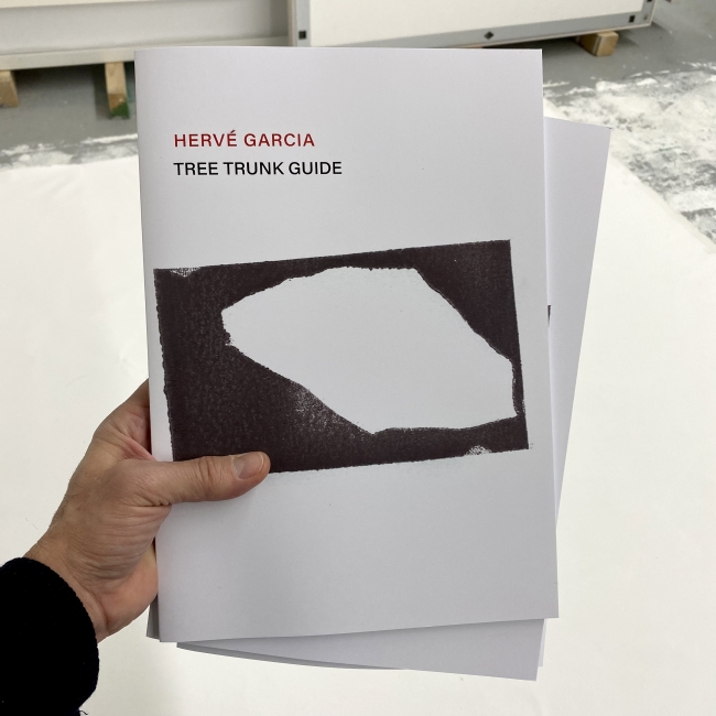 Tree trunk guide 35 pages 21 x 29 cm color copy Ed