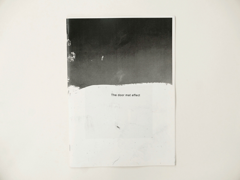The Door Mat Effect  31 pages 21 x 29,5 cm color p